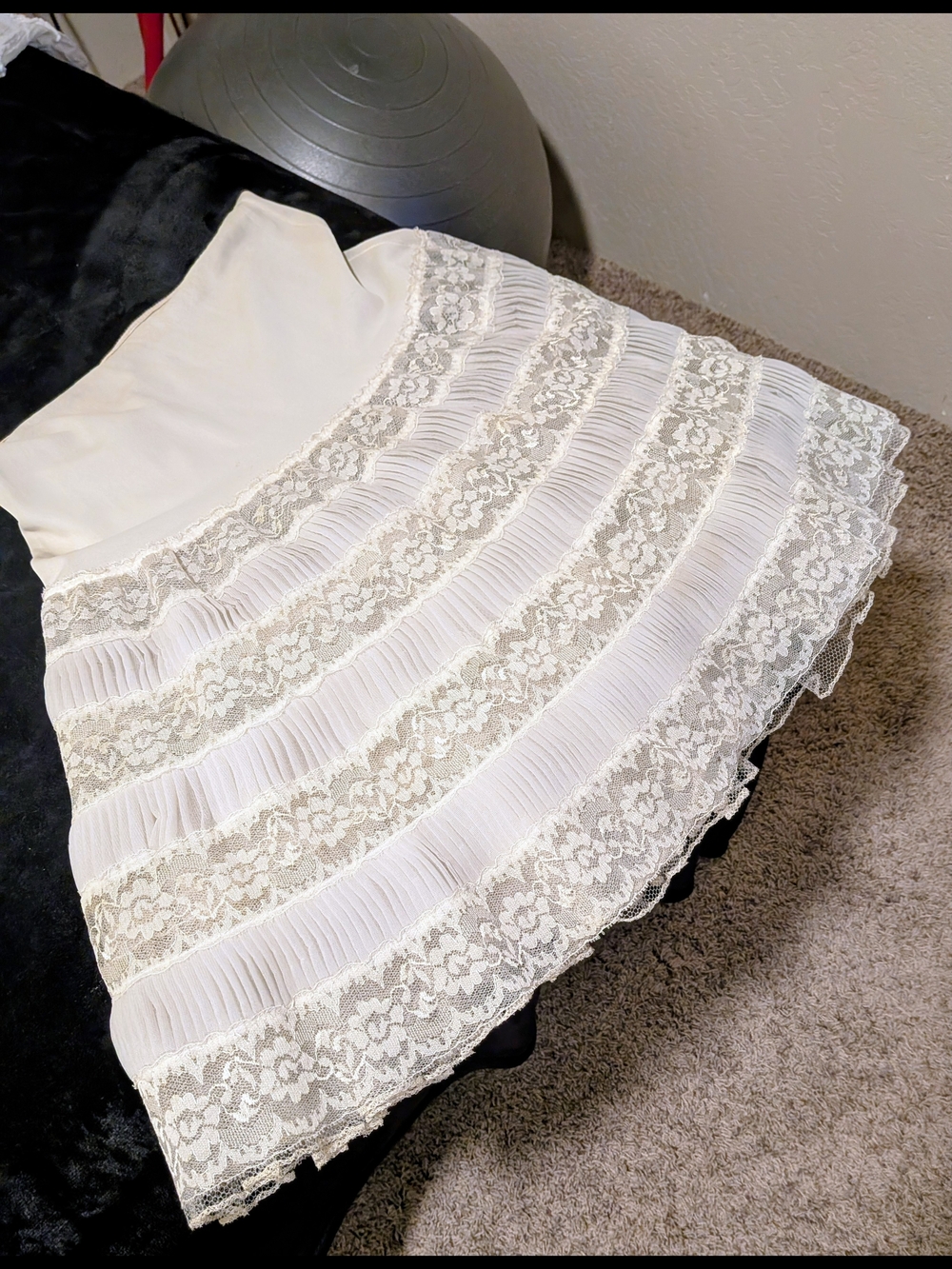 Vintage - Woman's White/Cream Colored Lace Tiered A-Line Slip